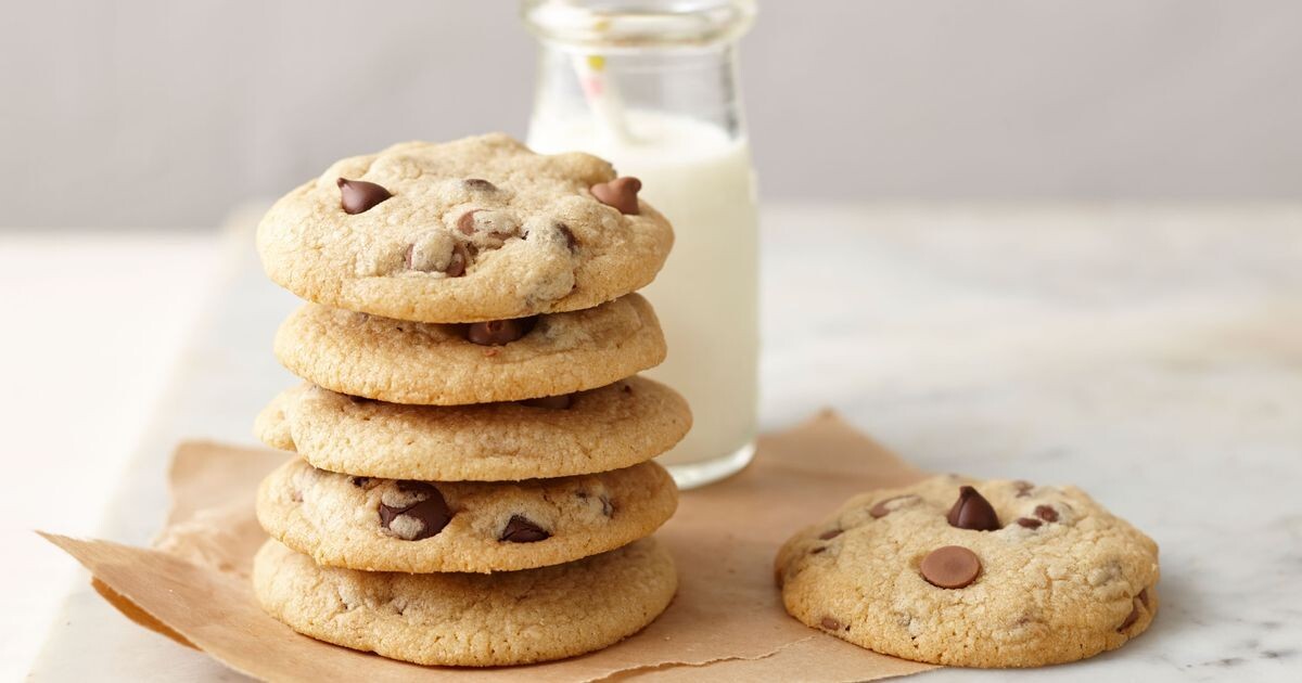 Chocolate Chip Cookies (https://www.taste.com.au/recipes/chocolate-chip-cookies-2/1bfaa0e6-13b4-489d-bbd8-1cc5caf1fa32)